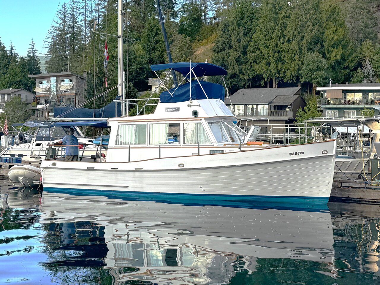 1966 Grand Banks 32 photo 1