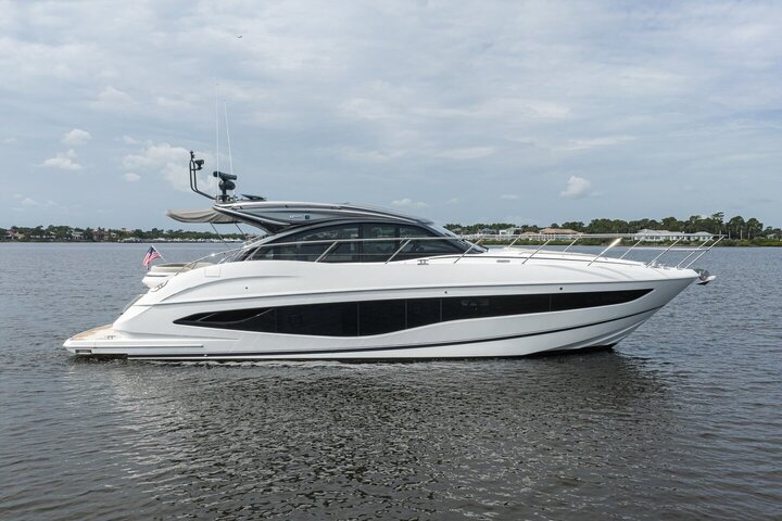 2024 Princess V50 "Crown"