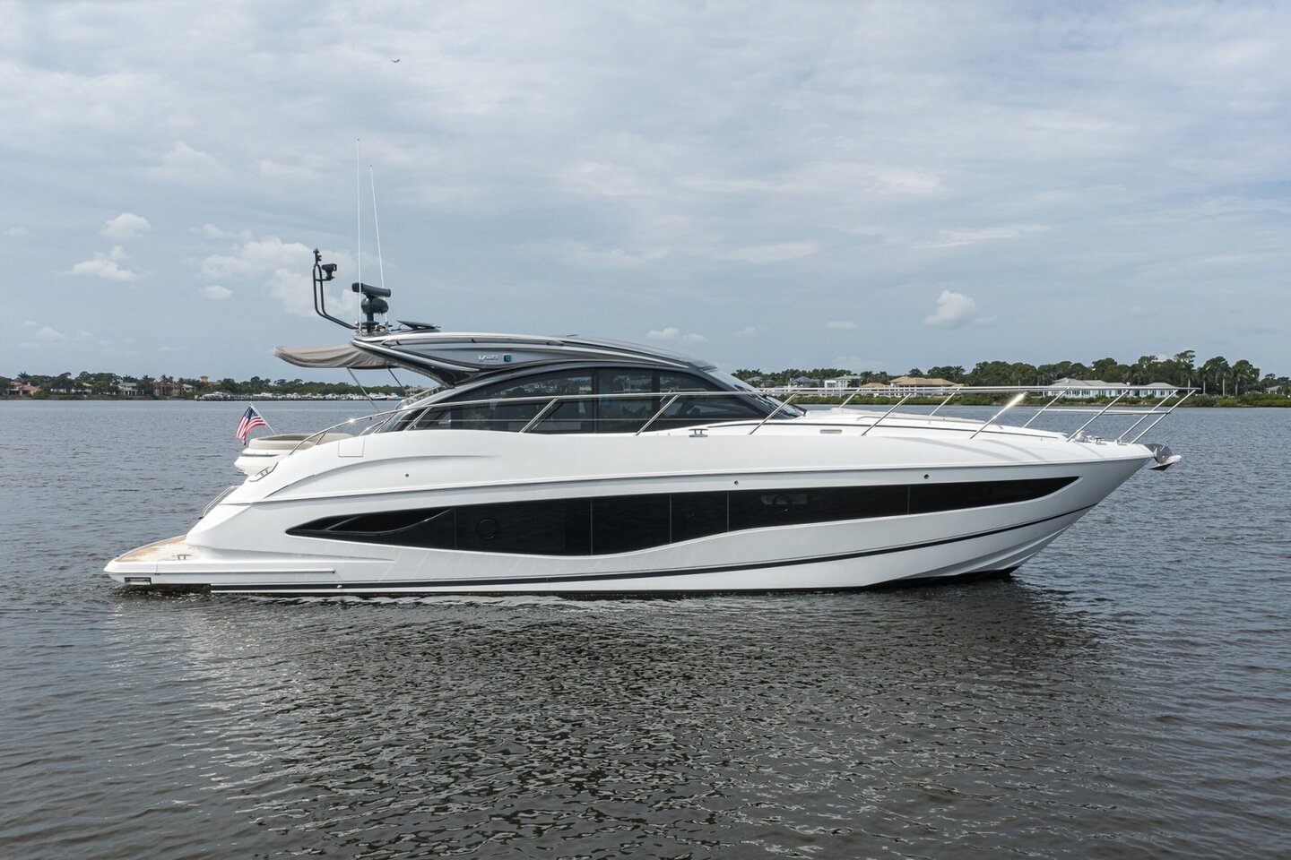 2024 Princess V50 "Crown" photo 18