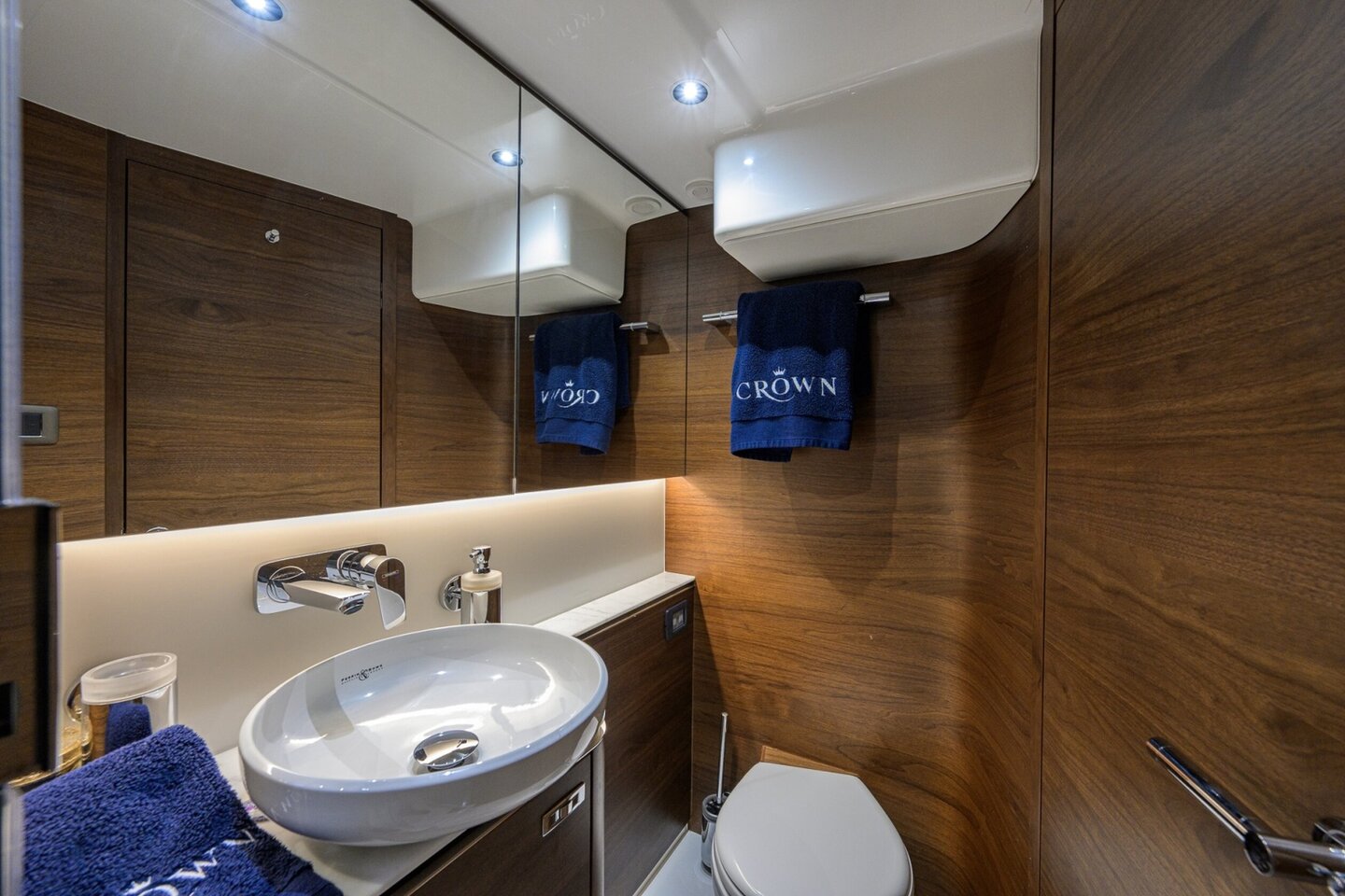 2024 Princess V50 "Crown" photo 24