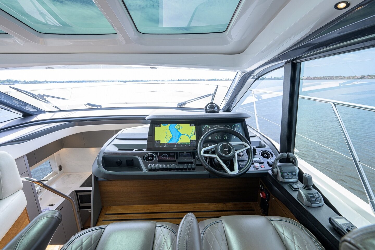 2024 Princess V50 "Crown" photo 29