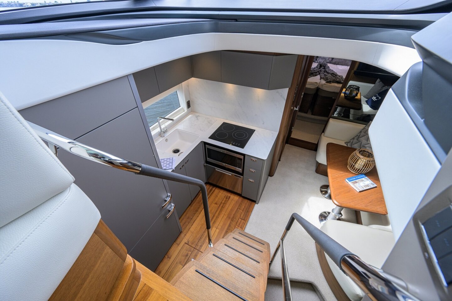 2024 Princess V50 "Crown" photo 43